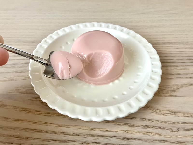 カルディ もへじ あまおう苺のババロア 断面