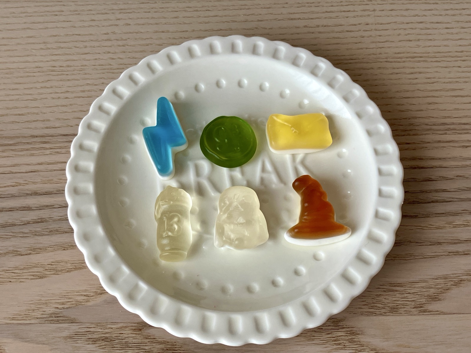 ハリボーハリーポッターを6種類並べたお皿