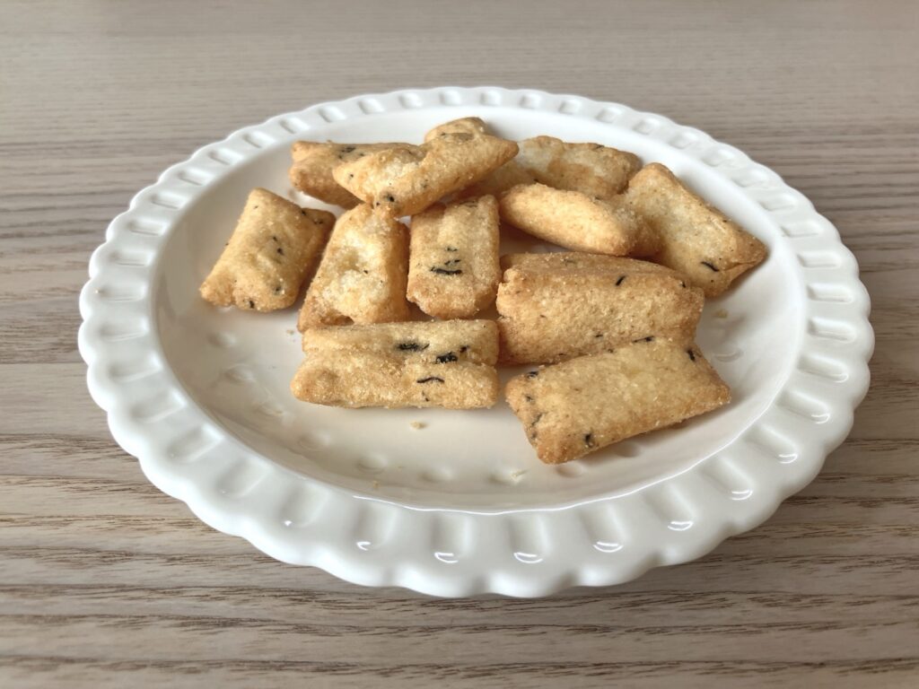 お皿に盛ったホッカ ビーバー(斜めから)