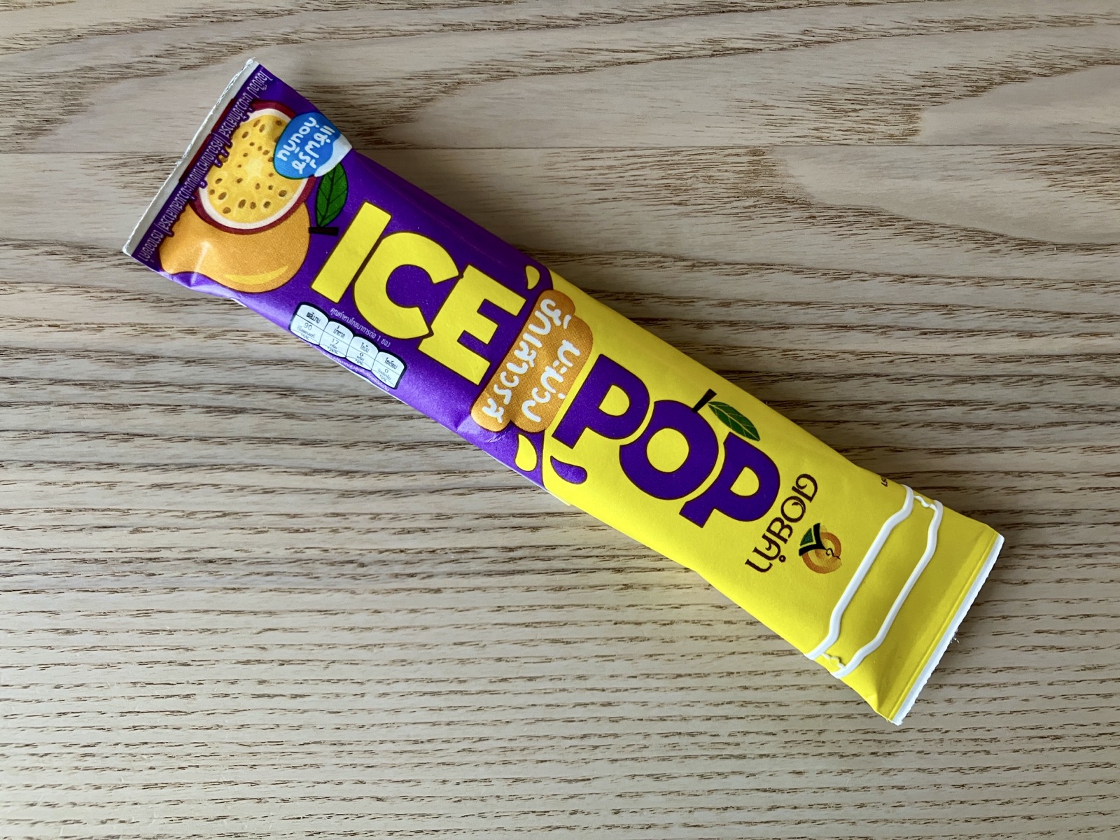ドイカム アイスポップ マンゴー＆パッションフルーツのパッケージ表面