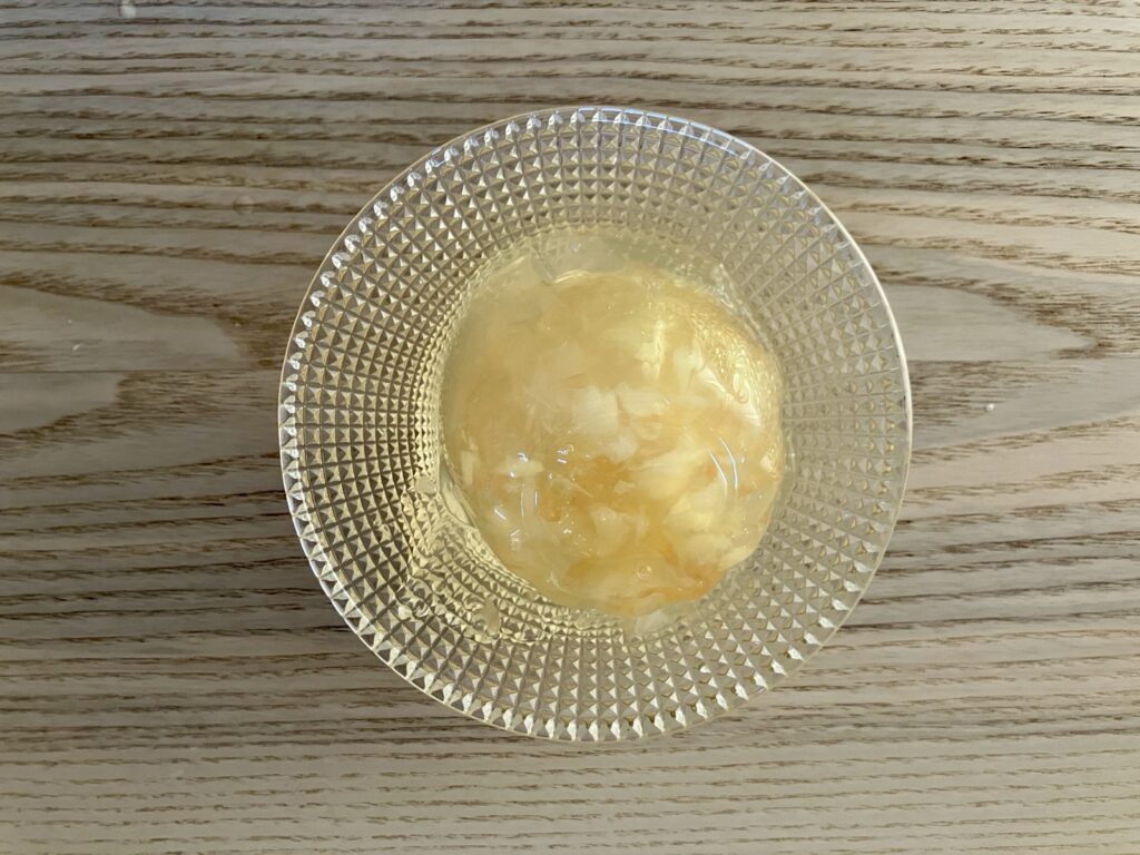 お皿に出したライチゼリー白桃&グレープフルーツの全体像