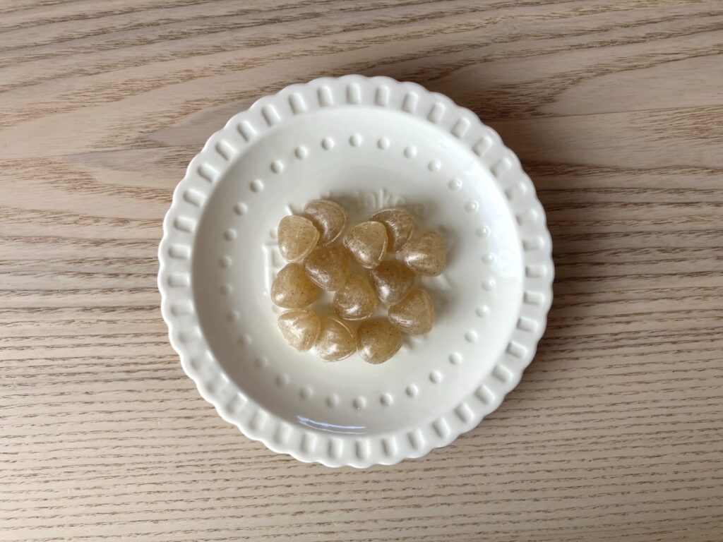 カルディ 雪天果 びわ&ソルト お皿・上から